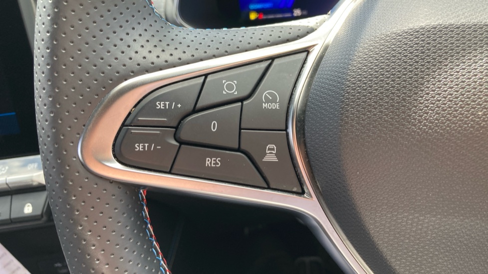 Renault Symbioz 1.6 E-Tech FHEV 145 Techno Esprit Alpine 5dr Auto Hybrid Estate - Image 22