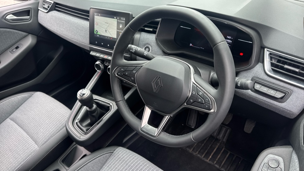 Renault Clio 1.0 TCe 90 Techno 5dr Petrol Hatchback - Image 11