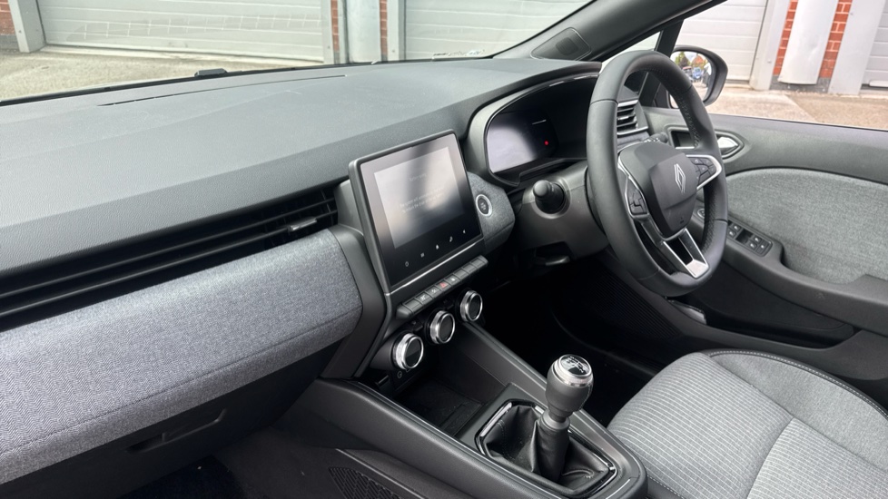 Renault Clio 1.0 TCe 90 Techno 5dr Petrol Hatchback - Image 9