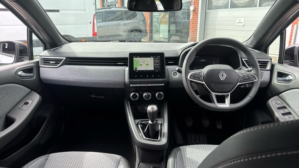 Renault Clio 1.0 TCe 90 Techno 5dr Petrol Hatchback - Image 10