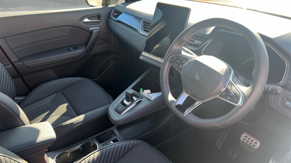 Renault Symbioz 1.8 E-Tech FHEV 160 Techno Esprit Alpine 5dr Auto Hybrid Estate - Image 11