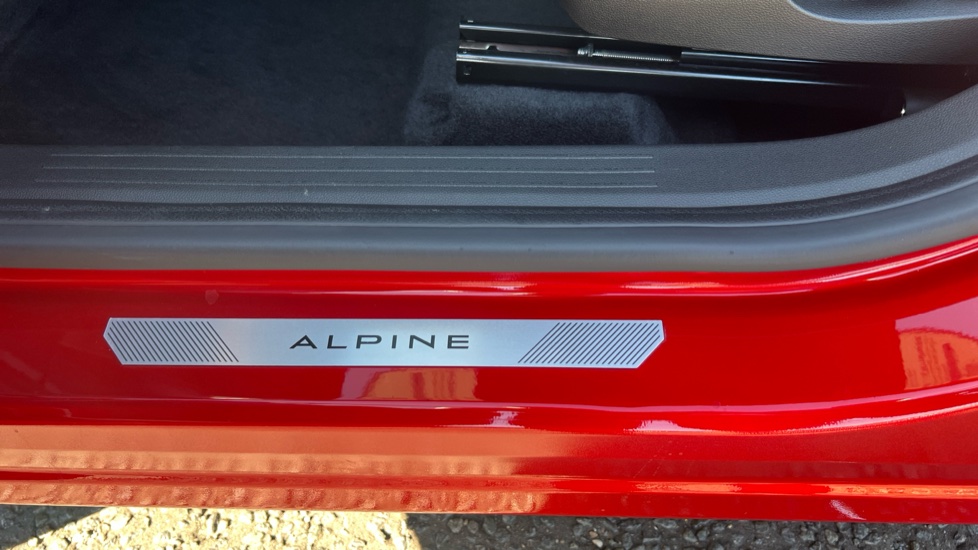 Renault Symbioz 1.8 E-Tech FHEV 160 Techno Esprit Alpine 5dr Auto Hybrid Estate - Image 29