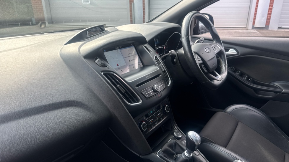 Ford Focus RS 2.3 EcoBoost 5dr Petrol Hatchback - Image 9