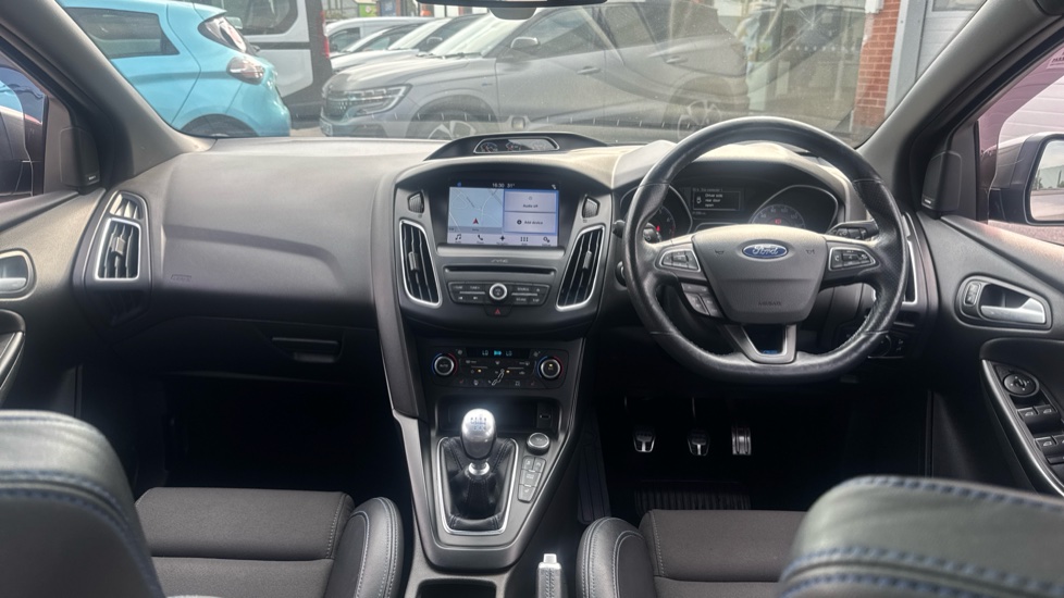 Ford Focus RS 2.3 EcoBoost 5dr Petrol Hatchback - Image 10