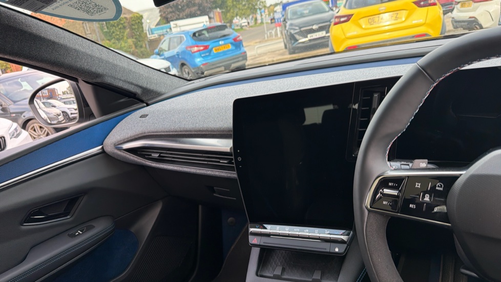 Renault Scenic E-Tech 160kW Iconic Esprit Alpine 87kWh Long Range 5dr AT Electric Estate - Image 14