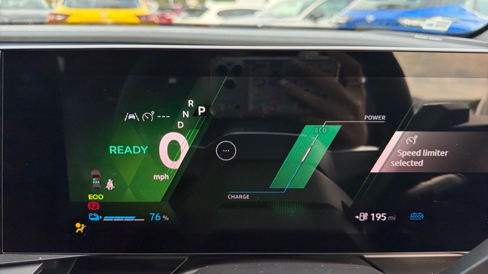 Renault Scenic E-Tech 160kW Iconic Esprit Alpine 87kWh Long Range 5dr AT Electric Estate - Image 18