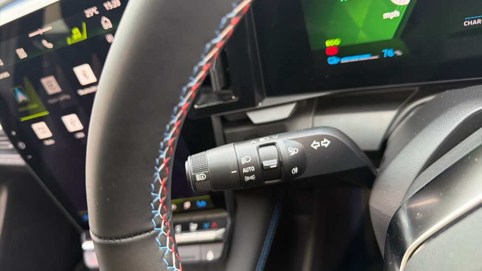 Renault Scenic E-Tech 160kW Iconic Esprit Alpine 87kWh Long Range 5dr AT Electric Estate - Image 33