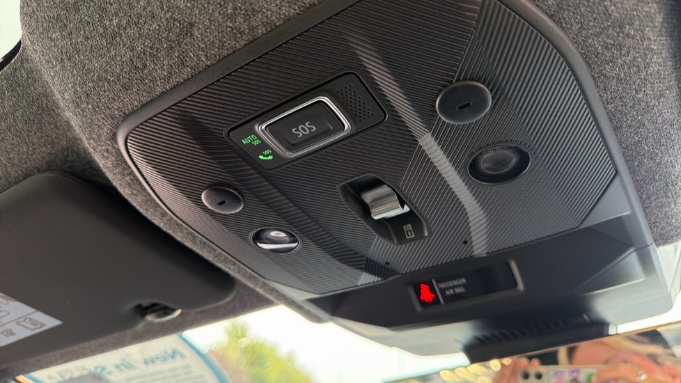 Renault Scenic E-Tech 160kW Iconic Esprit Alpine 87kWh Long Range 5dr AT Electric Estate - Image 37