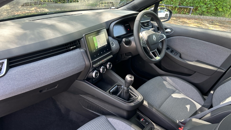 Renault Clio 1.0 TCe 90 Techno 5dr Petrol Hatchback - Image 9