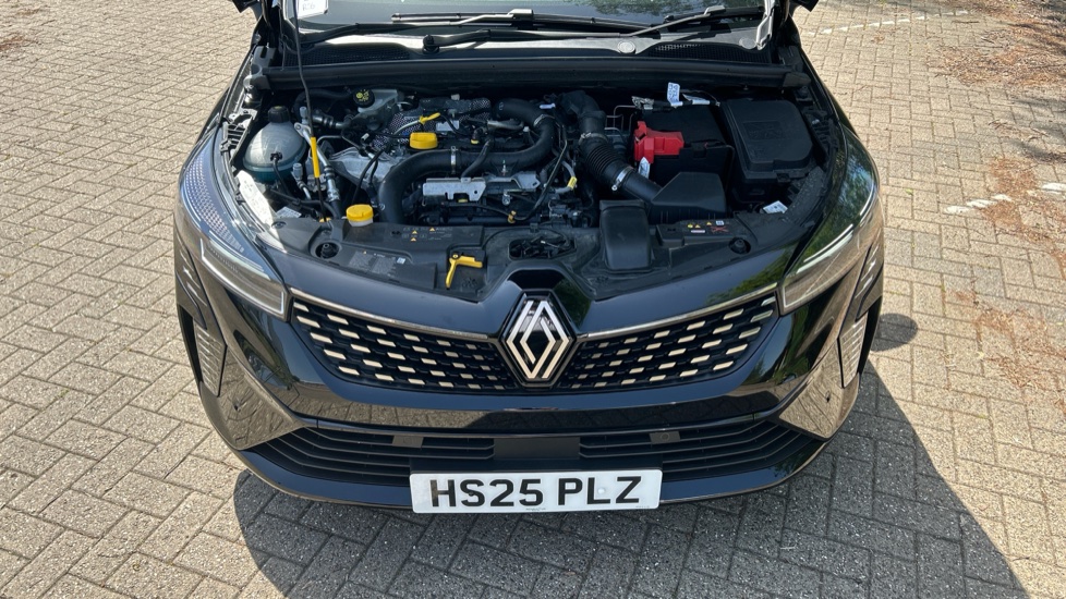 Renault Clio 1.0 TCe 90 Techno 5dr Petrol Hatchback - Image 8