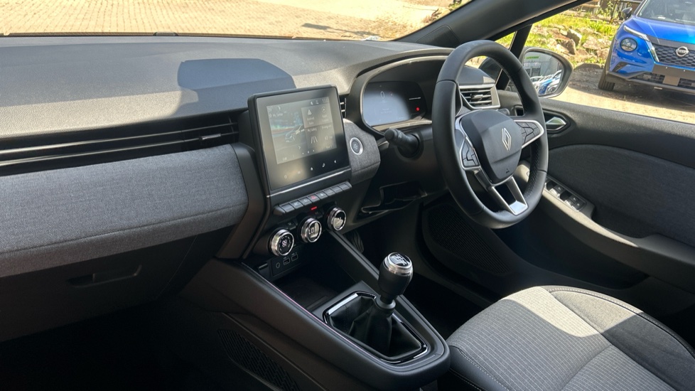 Renault Clio 1.0 TCe 90 Techno 5dr Petrol Hatchback - Image 9