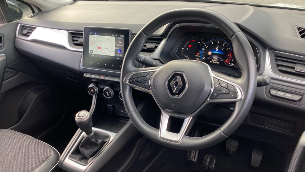Renault Captur 1.0 TCE 90 Techno 5dr Petrol Hatchback - Image 11