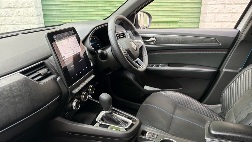 Renault Arkana 1.6 E-Tech FHEV 145 Esprit Alpine 5dr Auto Hybrid Estate - Image 9