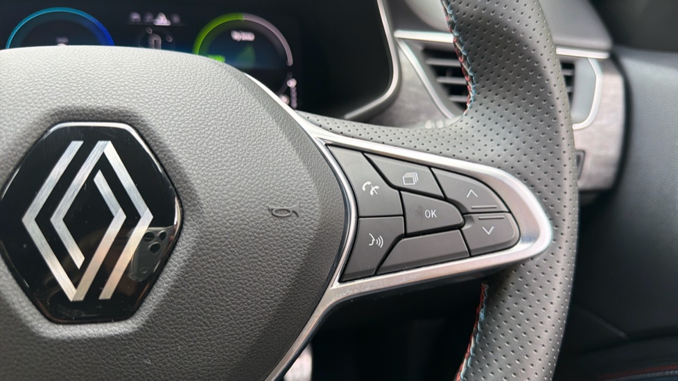 Renault Arkana 1.6 E-Tech FHEV 145 Esprit Alpine 5dr Auto Hybrid Estate - Image 22