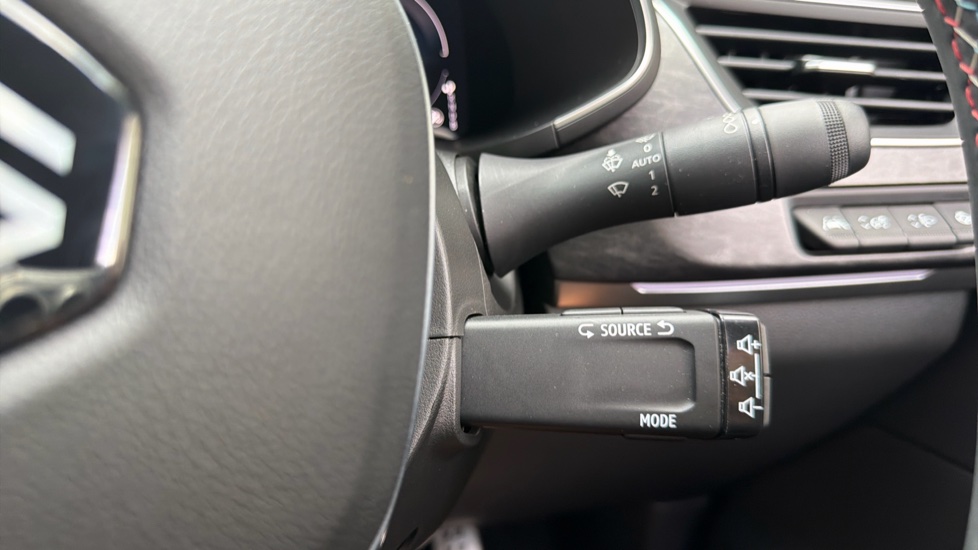Renault Arkana 1.6 E-Tech FHEV 145 Esprit Alpine 5dr Auto Hybrid Estate - Image 23