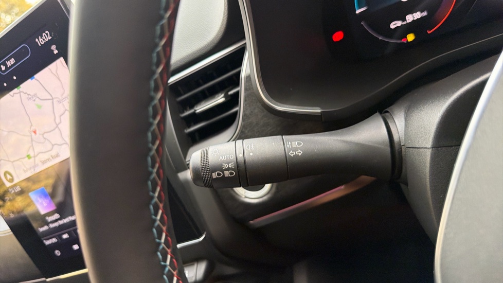 Renault Arkana 1.6 E-Tech FHEV 145 Esprit Alpine 5dr Auto Hybrid Estate - Image 24