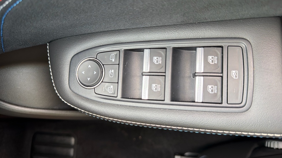 Renault Arkana 1.6 E-Tech FHEV 145 Esprit Alpine 5dr Auto Hybrid Estate - Image 27