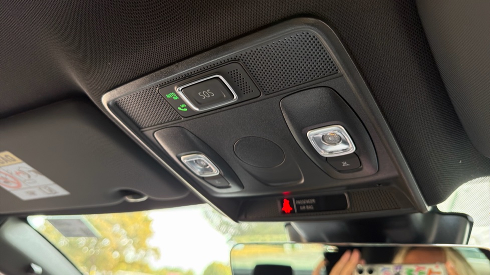 Renault Arkana 1.6 E-Tech FHEV 145 Esprit Alpine 5dr Auto Hybrid Estate - Image 29