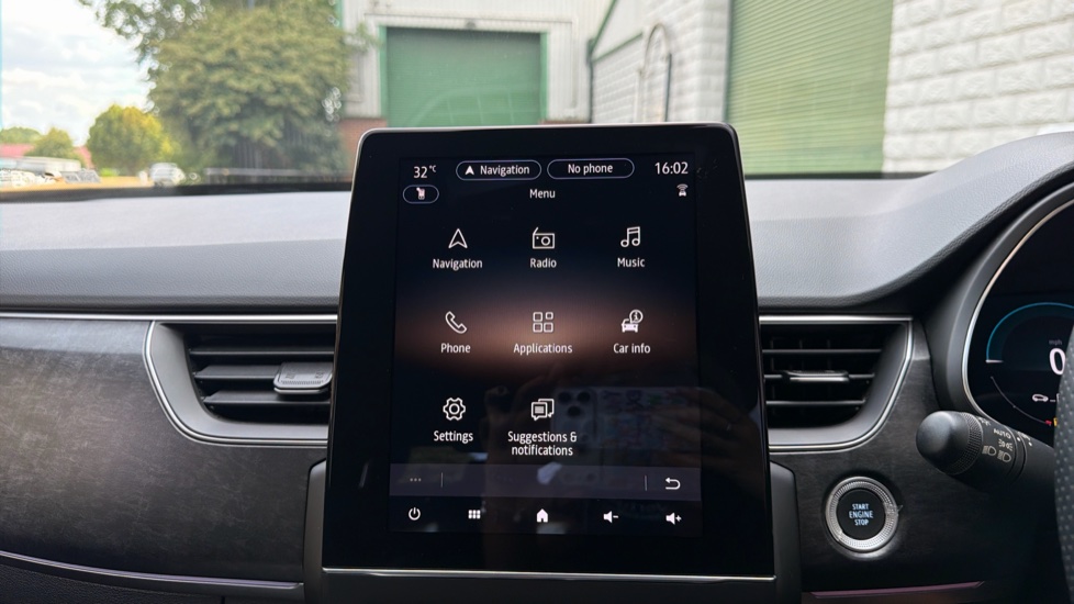 Renault Arkana 1.6 E-Tech FHEV 145 Esprit Alpine 5dr Auto Hybrid Estate - Image 30