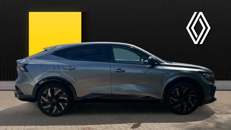 Renault Rafale E-Tech FHEV Techno Esprit Alpine 5dr Auto 4C Hybrid Estate - Image 5