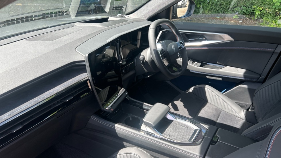 Renault Rafale E-Tech FHEV Techno Esprit Alpine 5dr Auto 4C Hybrid Estate - Image 9