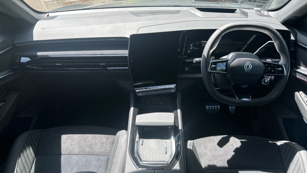 Renault Rafale E-Tech FHEV Techno Esprit Alpine 5dr Auto 4C Hybrid Estate - Image 10
