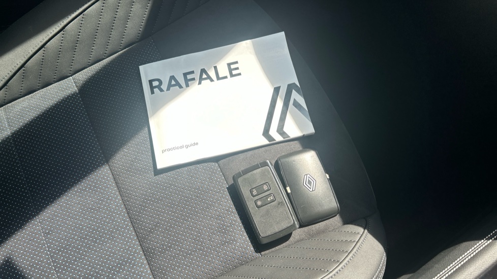 Renault Rafale E-Tech FHEV Techno Esprit Alpine 5dr Auto 4C Hybrid Estate - Image 19