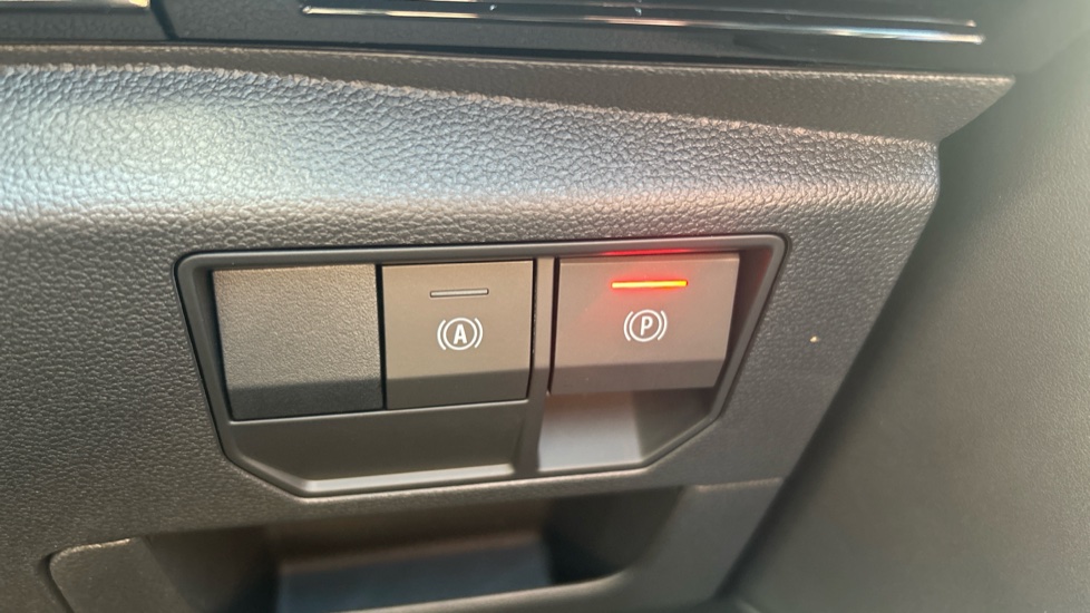 Renault Rafale E-Tech FHEV Techno Esprit Alpine 5dr Auto 4C Hybrid Estate - Image 22
