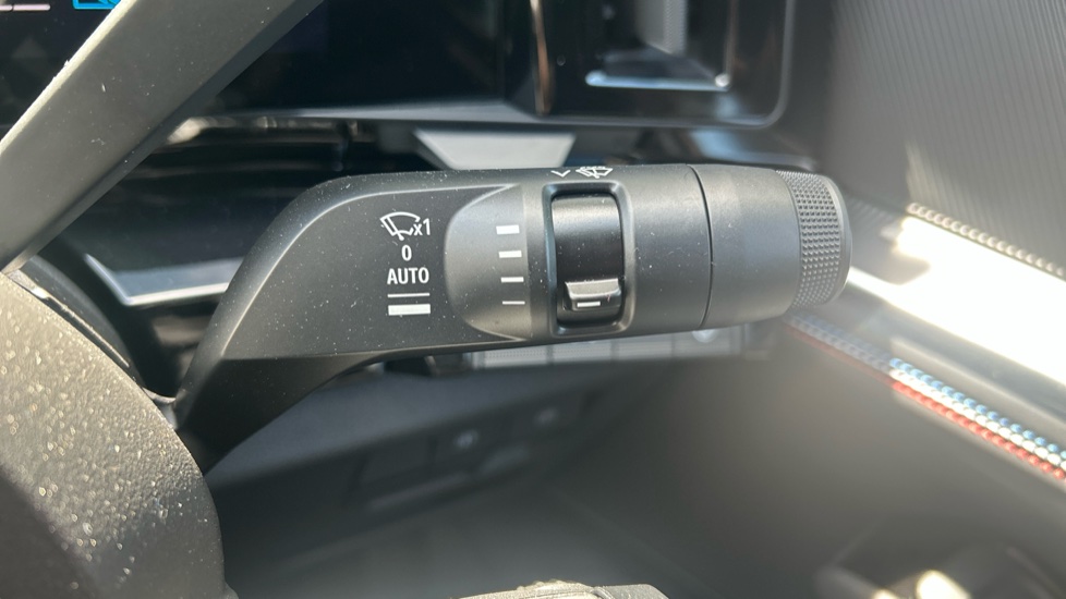 Renault Rafale E-Tech FHEV Techno Esprit Alpine 5dr Auto 4C Hybrid Estate - Image 25