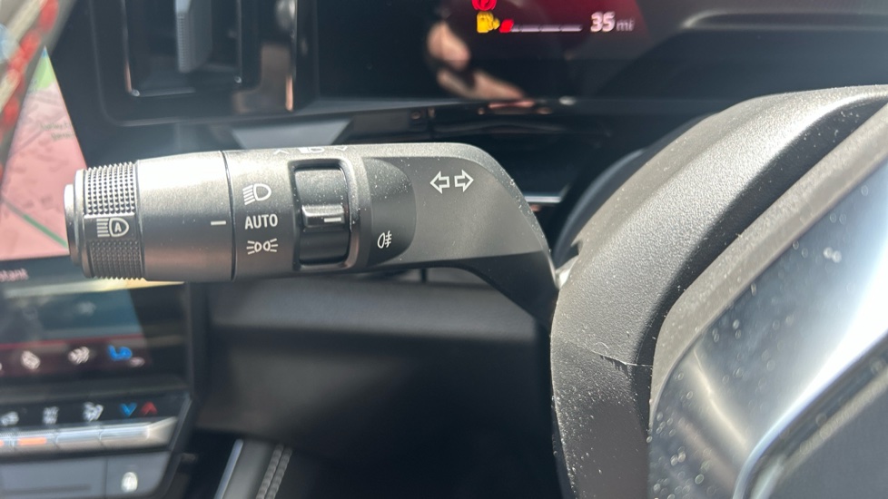 Renault Rafale E-Tech FHEV Techno Esprit Alpine 5dr Auto 4C Hybrid Estate - Image 26