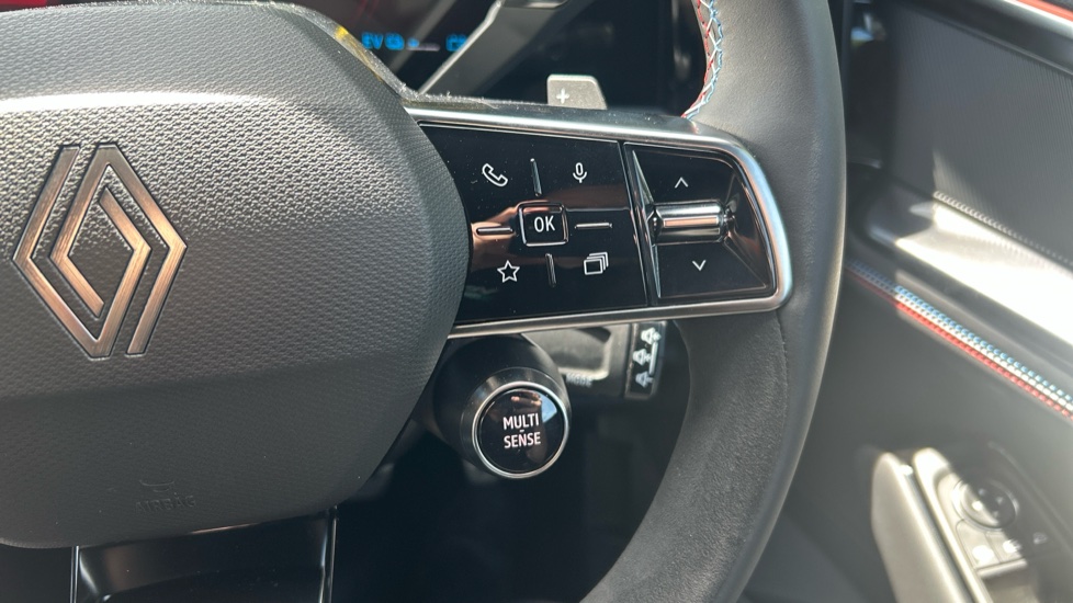 Renault Rafale E-Tech FHEV Techno Esprit Alpine 5dr Auto 4C Hybrid Estate - Image 28