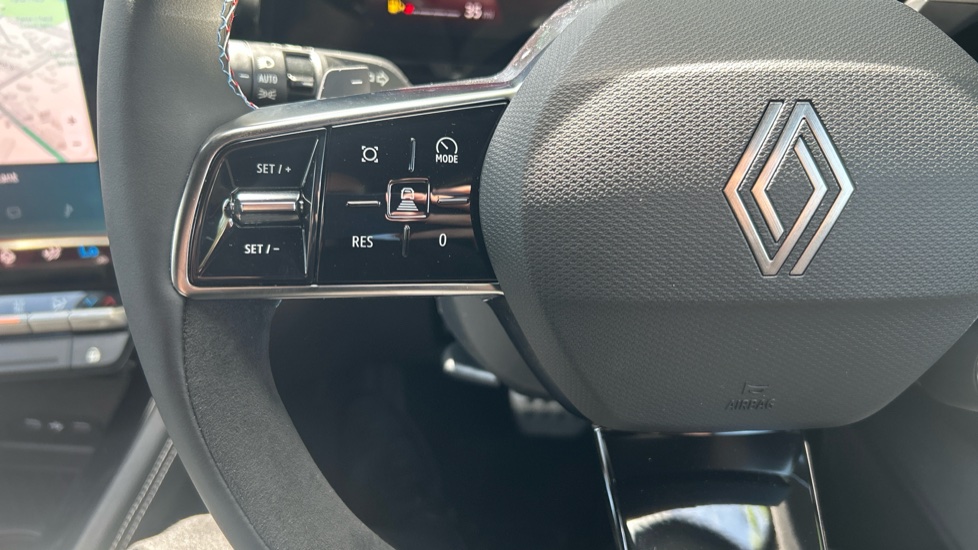Renault Rafale E-Tech FHEV Techno Esprit Alpine 5dr Auto 4C Hybrid Estate - Image 29