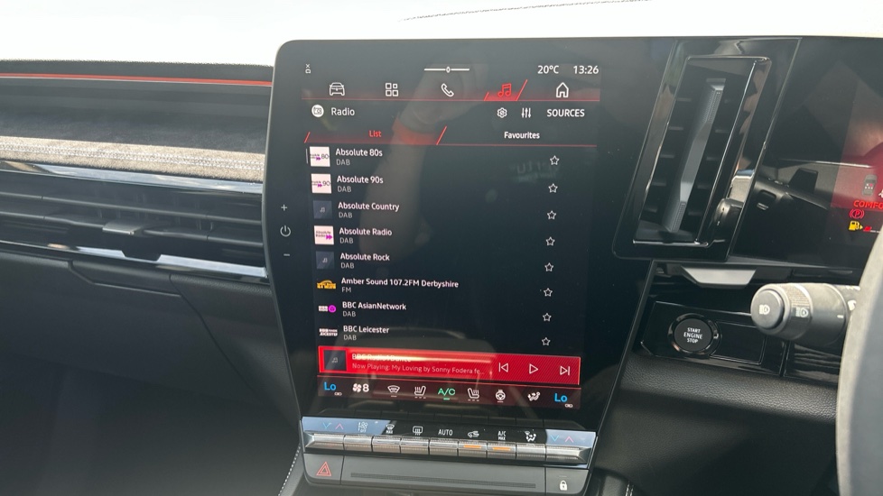 Renault Rafale E-Tech FHEV Techno Esprit Alpine 5dr Auto 4C Hybrid Estate - Image 31