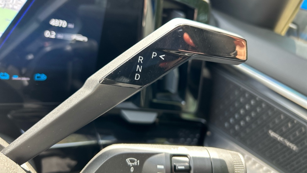Renault Rafale E-Tech FHEV Iconic Esprit Alpine 5dr Auto 4C Hybrid Estate - Image 24