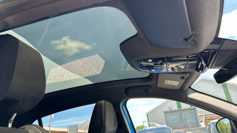 Renault Rafale E-Tech FHEV Iconic Esprit Alpine 5dr Auto 4C Hybrid Estate - Image 35