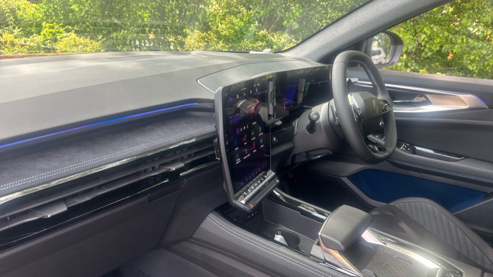 Renault Rafale E-Tech FHEV Techno Esprit Alpine 5dr Auto 4C Hybrid Estate - Image 9