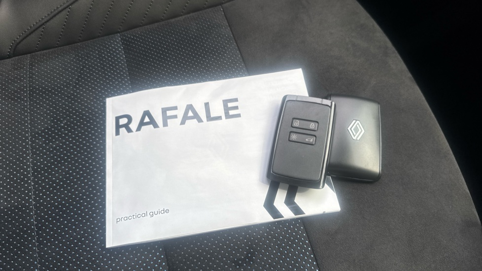 Renault Rafale E-Tech FHEV Techno Esprit Alpine 5dr Auto 4C Hybrid Estate - Image 19