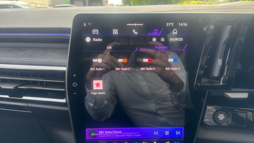 Renault Rafale E-Tech FHEV Techno Esprit Alpine 5dr Auto 4C Hybrid Estate - Image 35