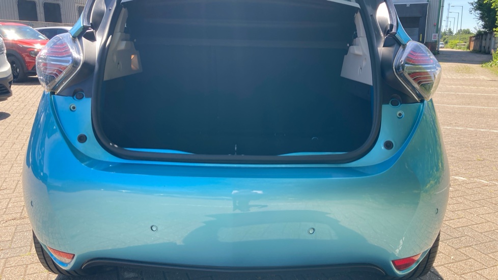 Renault Zoe 100KW GT Line R135 50KWh Rapid Charge 5dr Auto Electric Hatchback - Image 4