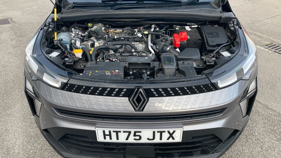 Renault Captur 1.2 TCE 115 Techno 5dr Petrol Hatchback - Image 8