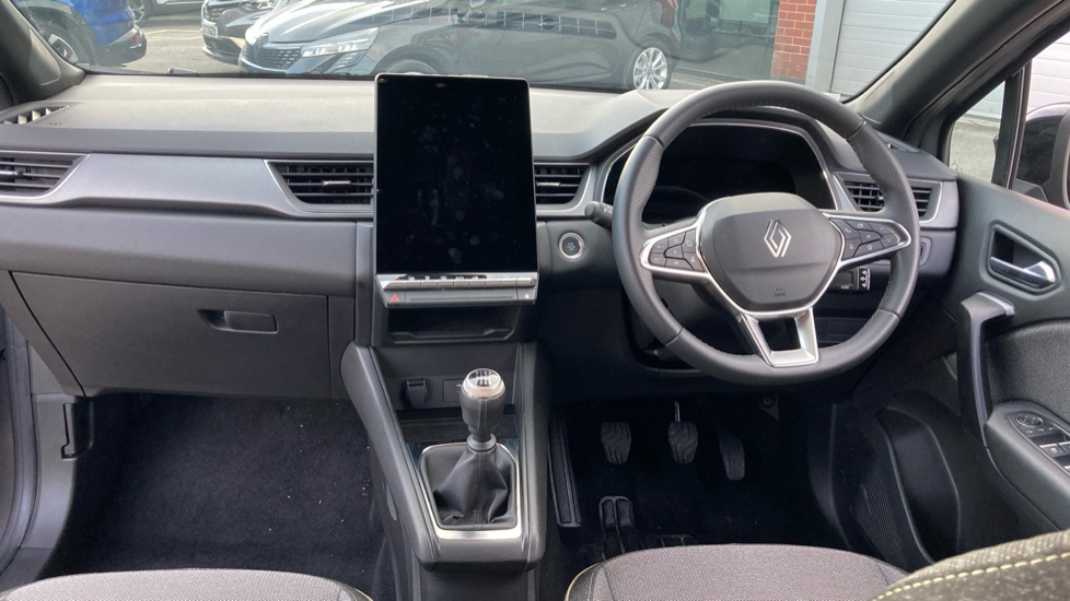 Renault Captur 1.2 TCE 115 Techno 5dr Petrol Hatchback - Image 10