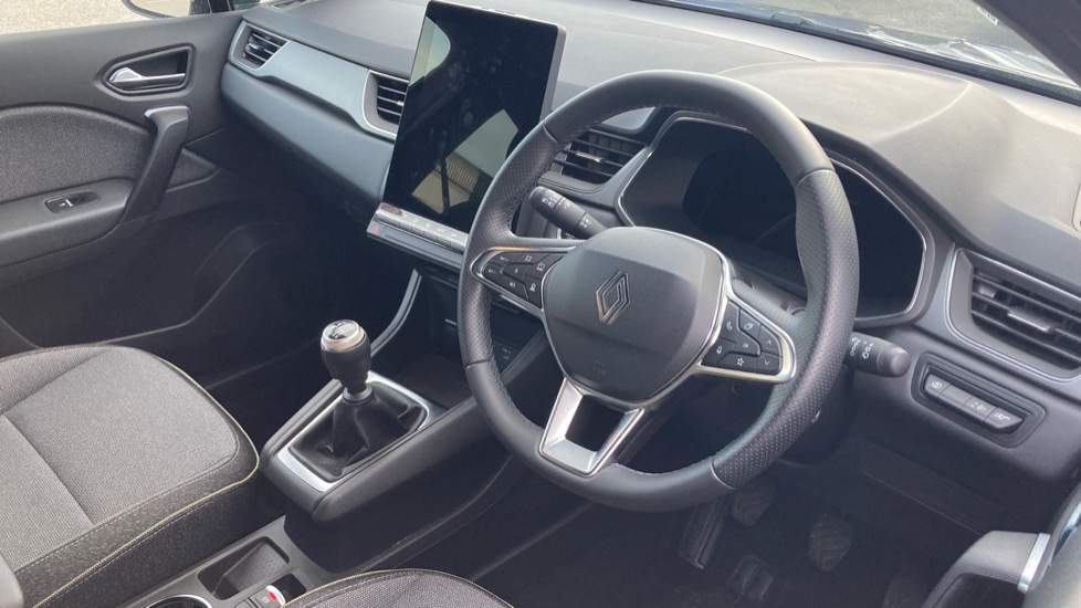 Renault Captur 1.2 TCE 115 Techno 5dr Petrol Hatchback - Image 11