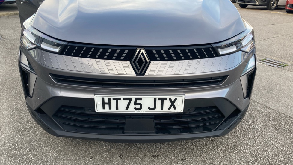 Renault Captur 1.2 TCE 115 Techno 5dr Petrol Hatchback - Image 39
