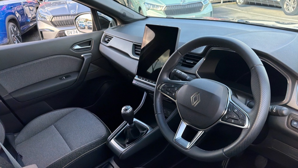 Renault Captur 1.2 TCE 115 Techno 5dr Petrol Hatchback - Image 11