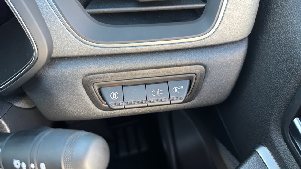 Renault Captur 1.2 TCE 115 Techno 5dr Petrol Hatchback - Image 26