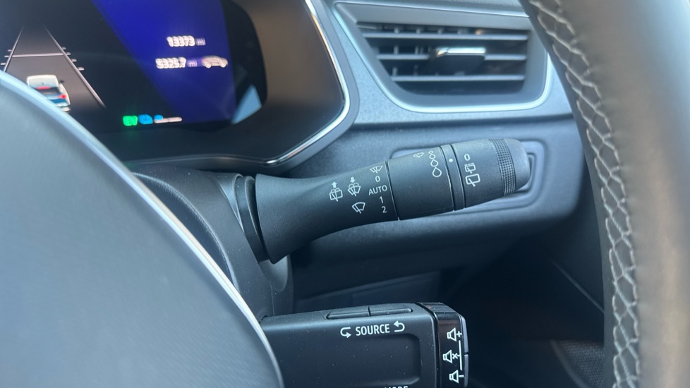 Renault Symbioz 1.8 E-Tech FHEV 160 Techno 5dr Auto Hybrid Estate - Image 23