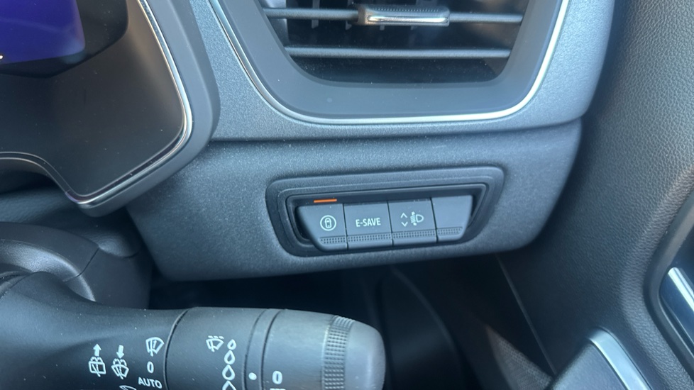 Renault Symbioz 1.8 E-Tech FHEV 160 Techno 5dr Auto Hybrid Estate - Image 26