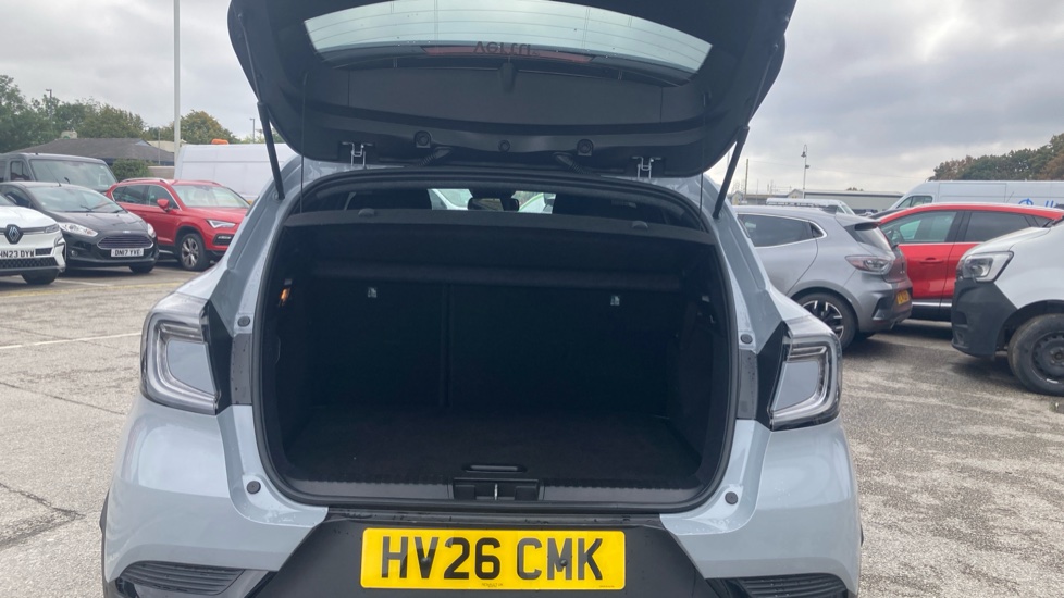 Renault Captur 1.2 TCE 115 Techno 5dr Petrol Hatchback - Image 4