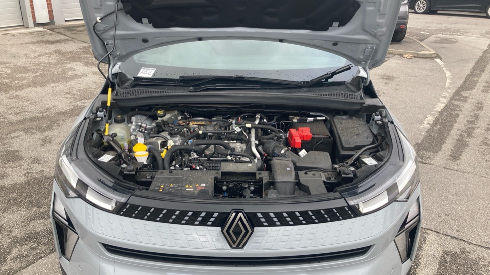 Renault Captur 1.2 TCE 115 Techno 5dr Petrol Hatchback - Image 8
