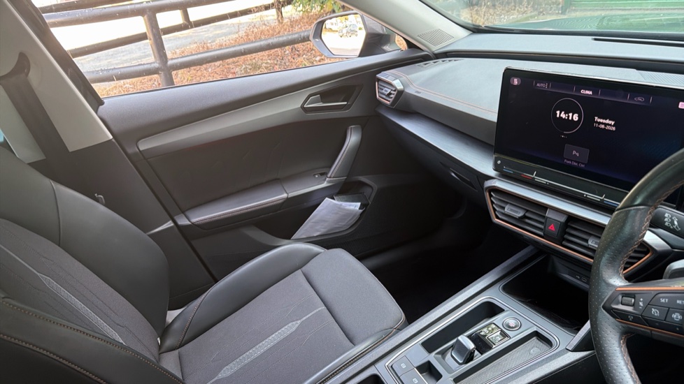CUPRA Formentor 1.4 eHybrid 204 V1 5dr DSG Estate - Image 14